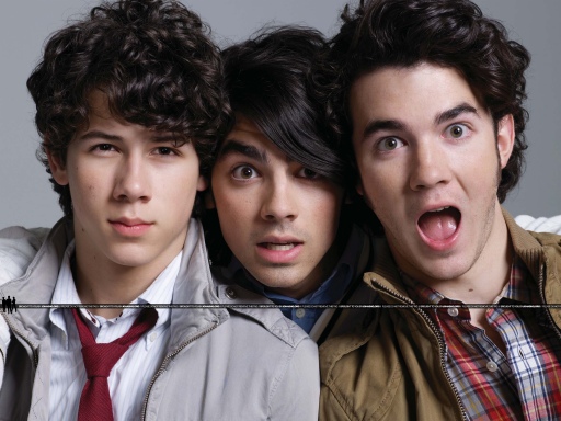 JONAS BROTHERS00.jpg